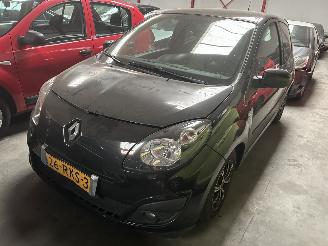 skadebil auto Renault Twingo 1.2 2011/6