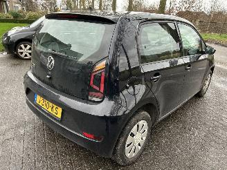 Volkswagen Up! 1.0 Move Up  5 Drs picture 4