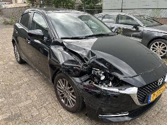 Mazda 2 1.5 mhev SkyActive-G Luxury   ( 28116 Km ) picture 3