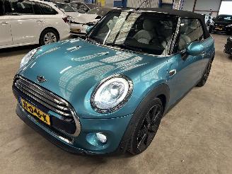 krockskadad bil auto Mini Cooper Cabriolet  Automaat  Chili S Business 2016/6