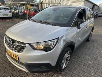 Damaged car Opel Crossland X  1.2 T Innovation  Automaat 2019/7