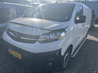 skadebil bedrijf Opel Vivaro 1.5 Diesel L3H1  Edition 2023/1