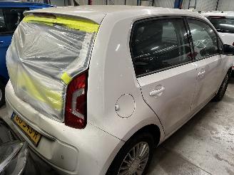 Volkswagen Up! 5 Drs picture 4