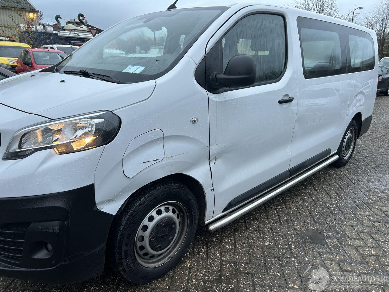 Peugeot Expert Electrisch   Automaat  9 persoons