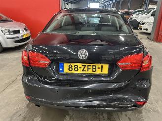 Volkswagen Jetta 1.6 TDI picture 8