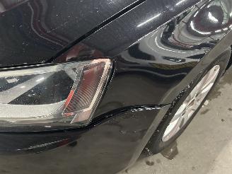 Volkswagen Jetta 1.6 TDI picture 2