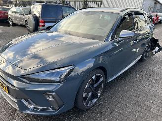 skadebil auto Cupra Leon Sportstourer 1.5 PHEV  Business  Automaat  ( NW prijs 46000,00 ) 2025/1