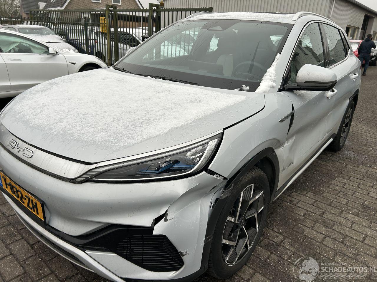 BYD Atto 3 Design  60 kWh  ( Panoramadak - Leer )