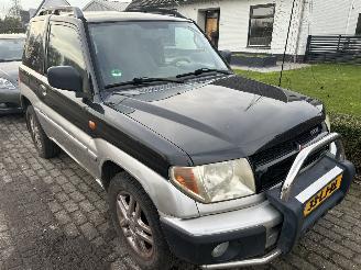 Mitsubishi Pajero-pinin 2.0 GDI  Automaat  4 WD picture 3