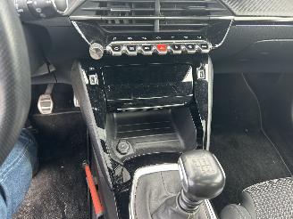 Peugeot 208 1.2 PureTech   GT picture 19