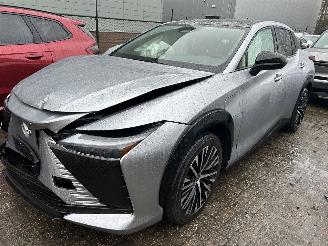 Vaurioauto  passenger cars Lexus RZ 450 e Direct 4  Automaat  ( Panoramadak ) 2024/1