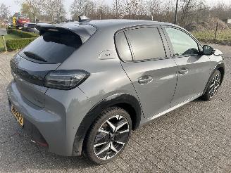 Peugeot 208 1.2 Hybrid Automaat  GT uitvoering  ( Nieuwprijs 34000,00 ) picture 4