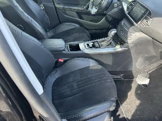 Peugeot 308 SW  1.2 E-THP  Automaat picture 10