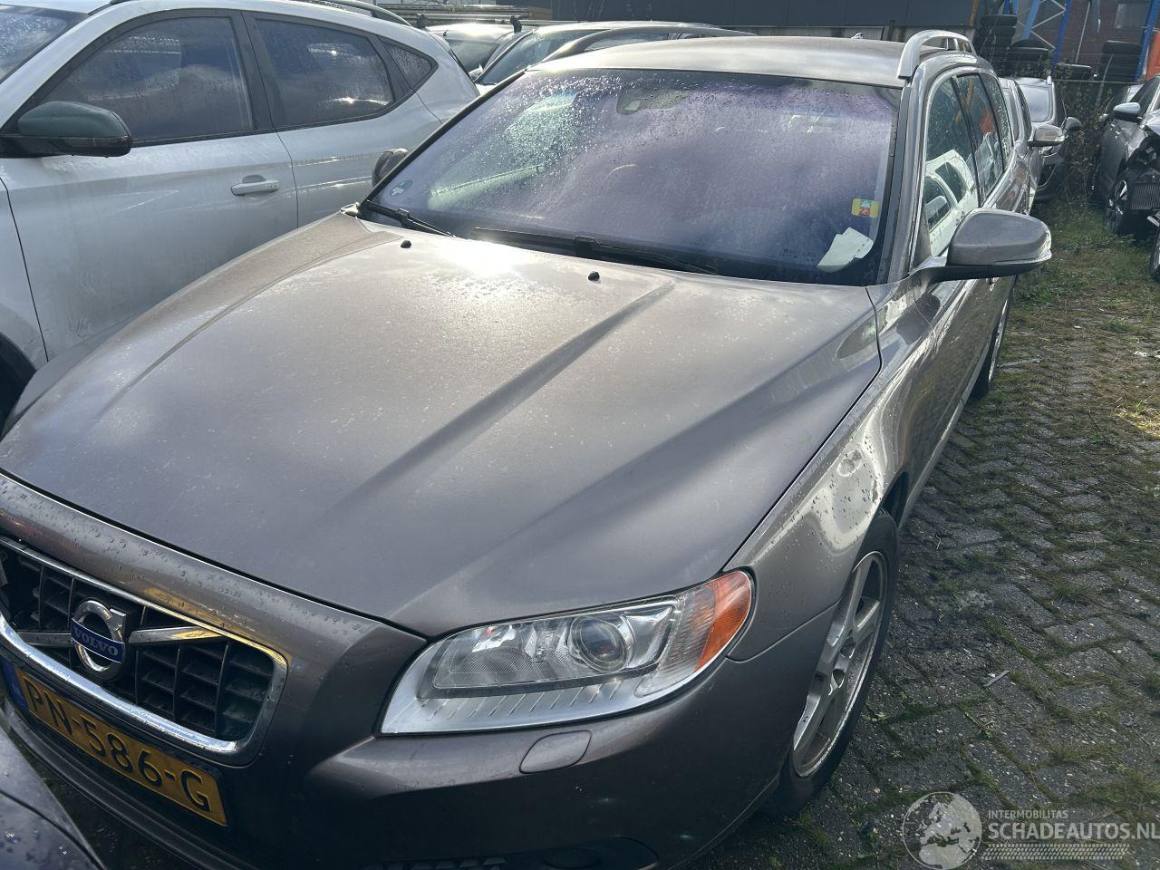 Volvo V-70 2.0  D3
