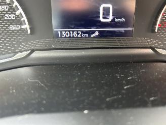 Peugeot 208 1.2 PureTech  Active Pack picture 10