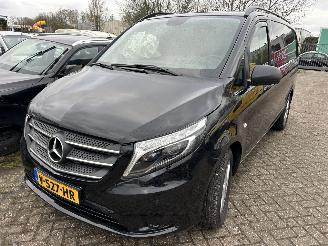 krockskadad bil bedrijf Mercedes Vito 114 CDI  Automaat Lang Dubbel Cabine 2017/8
