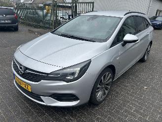 okazja samochody osobowe Opel Astra Sports Tourer 1.5 CDTI   ( Schadevrij ) 2020/11
