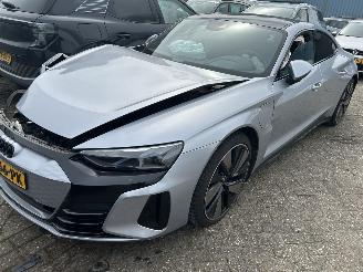 skadebil auto Audi E-tron GT Quattro Automaat   ( Nieuw prijs 120000,00 ) 2021/12