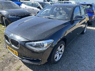 skadebil auto BMW 1-serie 116i  Sport  Automaat  ( Motorschade ) 2012/4