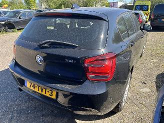 BMW 1-serie 116i  Sport  Automaat  ( Motorschade ) picture 5
