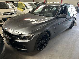 krockskadad bil auto BMW 3-serie 320i  Automaat Touring  M Pakket 2019/4