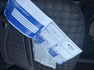 Toyota iQ  picture 10