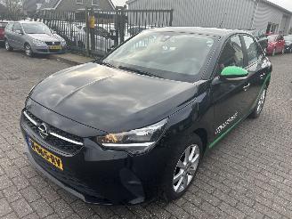 krockskadad bil auto Opel Corsa 1.2 Edition 2021/12
