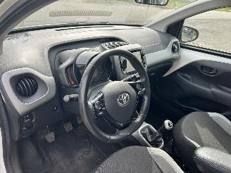 Toyota Aygo 1.0 VVT-i  X-Play picture 12