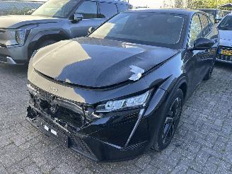 Damaged car Peugeot 408 1.2 PureTech Allure  Automaat  HB  ( 26624 Km ) 2024/3