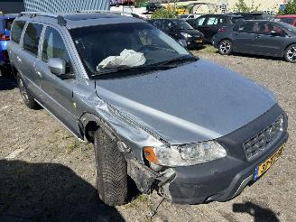 Volvo Xc-70 Cross Country  2.5 T AWD  Automaat picture 3