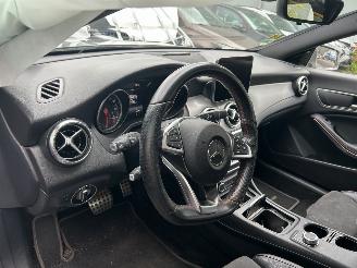 Mercedes Cla-klasse Shooting Brake 180 D Business Sol AMG  Automaat picture 9
