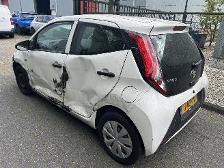 Toyota Aygo 1.0 VVT-I   X-Fun picture 6