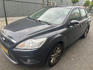 Coche accidentado Ford Focus 2.0 Sedan Ghia 2008/9