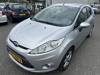 krockskadad bil auto Ford Fiesta 1.25 Titanium   5 Drs 2010/3