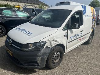 krockskadad bil auto Volkswagen Caddy 2.0 TDI 2020/5
