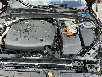 Volvo V-60 2.0 T6 AWD  Recharge Plug-in Hybird Ultra Bright ( Leer-Panoramadak ) picture 24