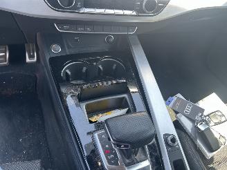 Audi A4 Avant 35 TFSI  Automaat  S-Line picture 12