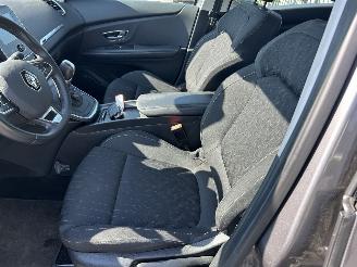 Renault Scenic 1.3 Tce  Automaat Limited  ( schadevrij ) picture 8