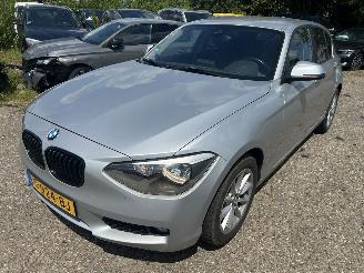 Auto incidentate BMW 1-serie 116i   5 Drs 2012/4