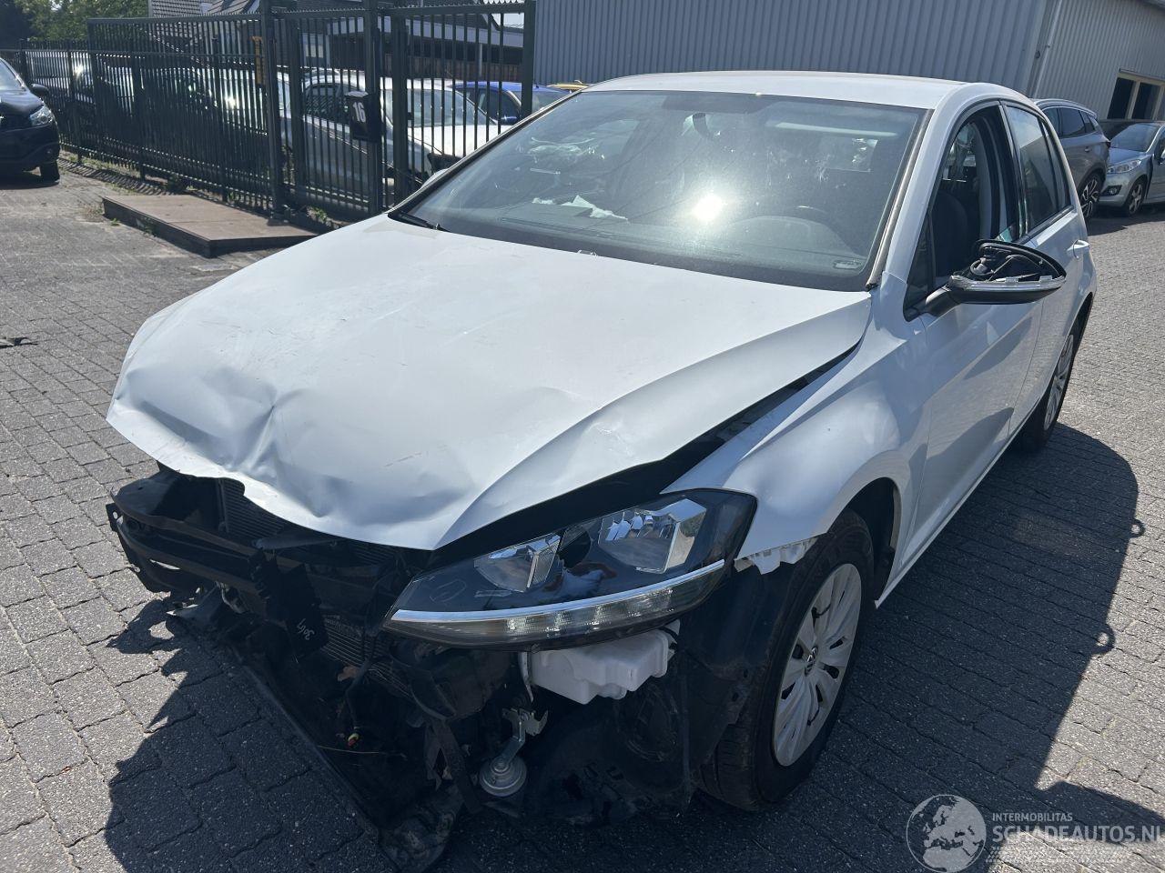 Volkswagen Golf 1.6 TDI   Automaat  5 Drs