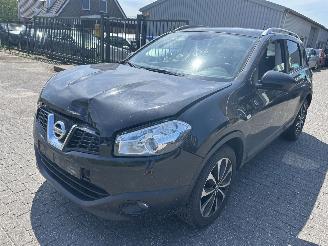 skadebil auto Nissan Qashqai 1.6 Connect Edition 2011/8