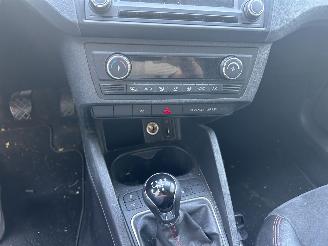 Seat Ibiza 1.0 FR  5 drs ( Panoramadak ) picture 10