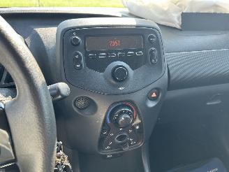 Toyota Aygo 1.0 VVT-i  X-Fun picture 10