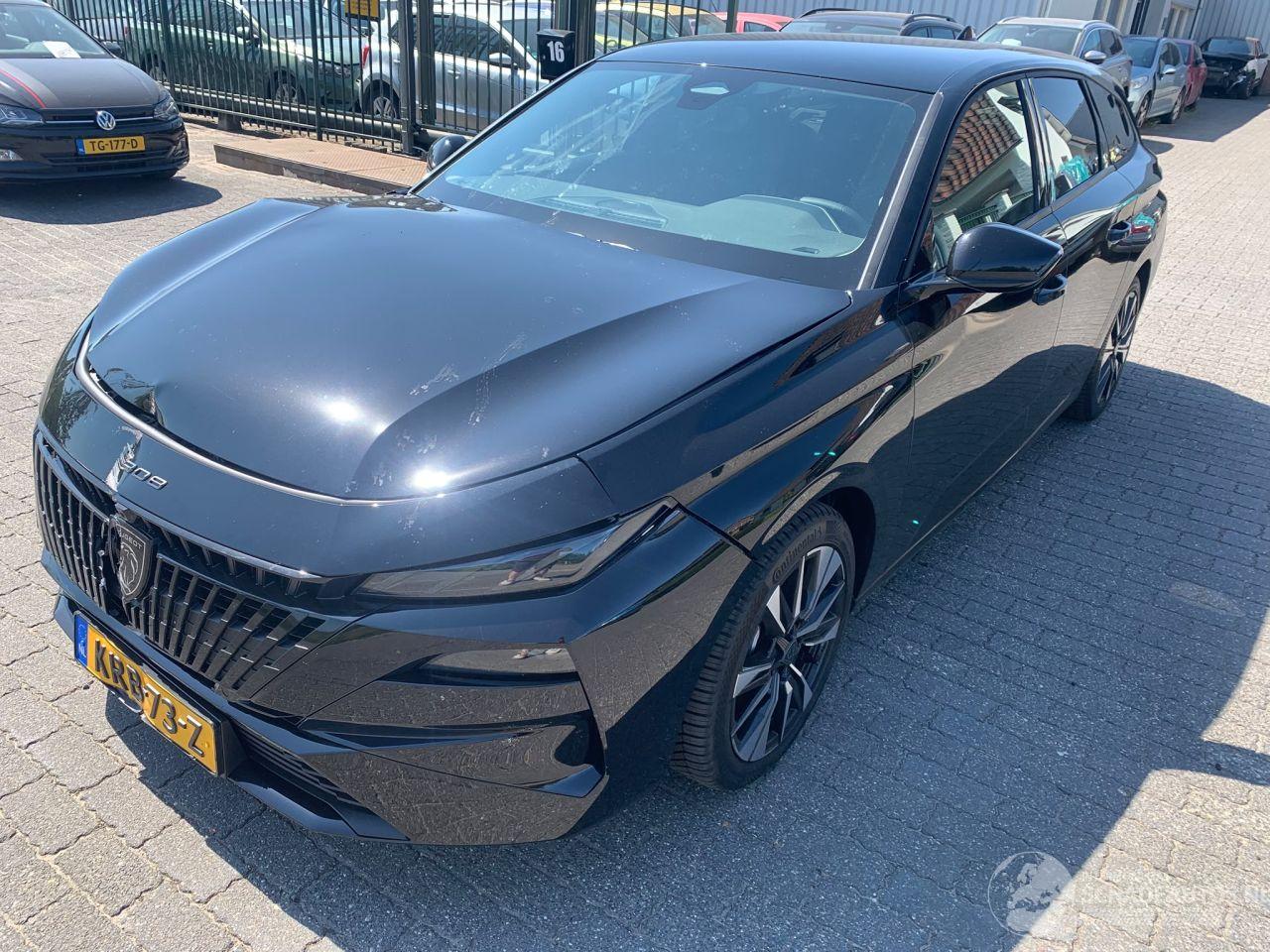 Peugeot 308 SW 1.2 Hybrid  Automaat Allure  ( 632 Km )   nw prijs 42500,00