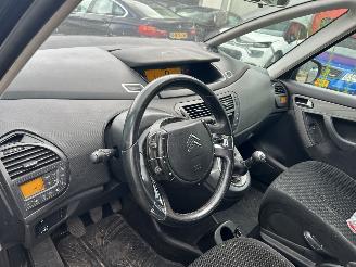Citroën C4-picasso 1.8-16V  Ambiance  ( LPG G3 ) picture 10