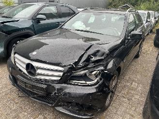 skadebil auto Mercedes C-klasse 180 Stationcar 2012/12