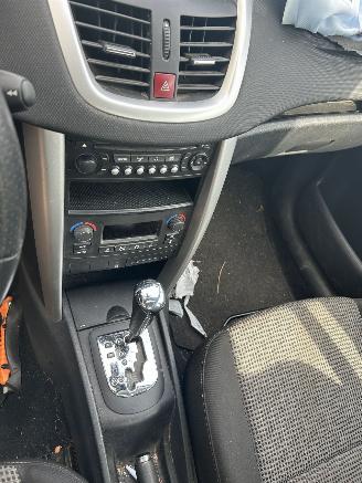 Peugeot 207 1.6  Automaat  5 Drs picture 6