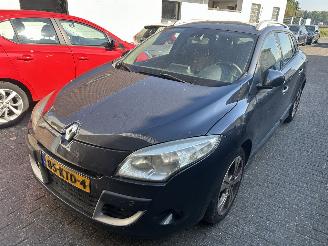 damaged passenger cars Renault Mégane Stationcar  1.4  TCe  Dynamic 2010/2