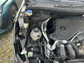 Peugeot 5008 1.2 Hybrid  GT  Automaat picture 5