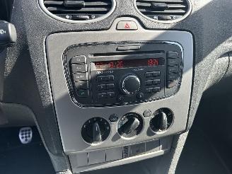 Ford Focus 1.6 Stationcar picture 10